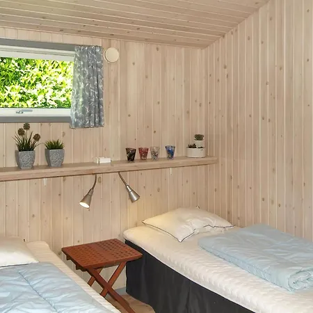 Jolanda - 800m From The Sea By Interhome Feriehus