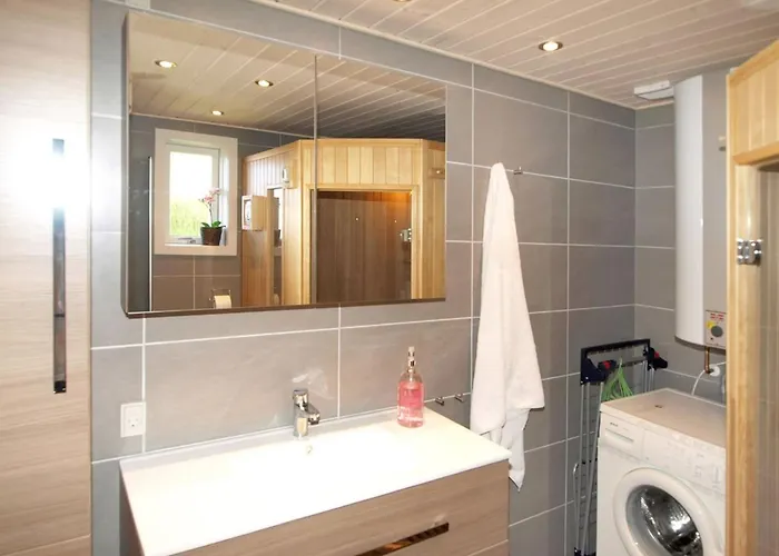 Jolanda - 800m From The Sea By Interhome *